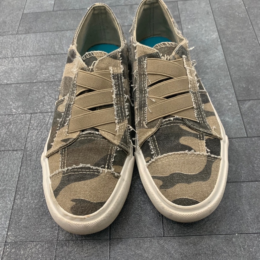 Blowfish Sneakers